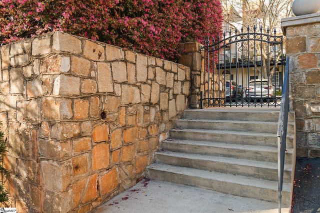 100 W Court Street Unit 2B, Greenville, SC 29601