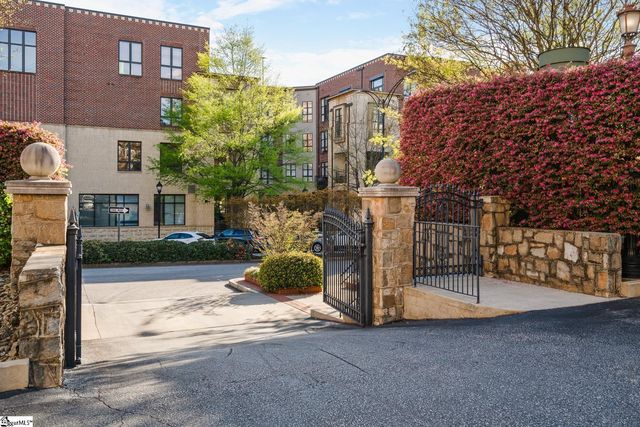 100 W Court Street Unit 2B, Greenville, SC 29601