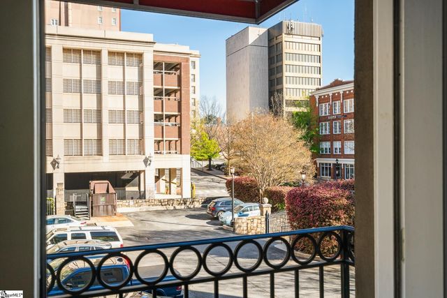 100 W Court Street Unit 2B, Greenville, SC 29601