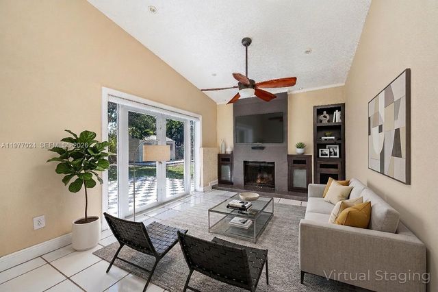 12930 SW 190th St, Miami, FL 33177