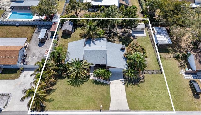 12930 SW 190th St, Miami, FL 33177