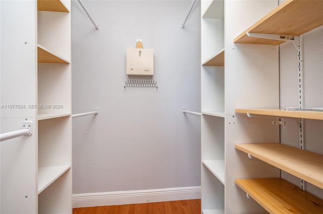 12930 SW 190th St, Miami, FL 33177