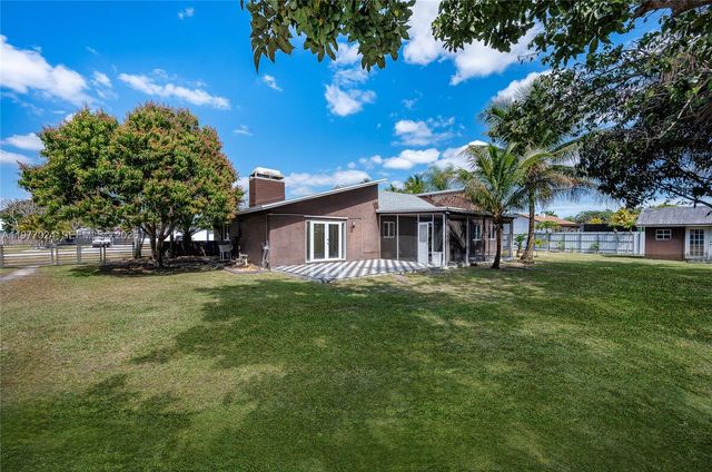 12930 SW 190th St, Miami, FL 33177