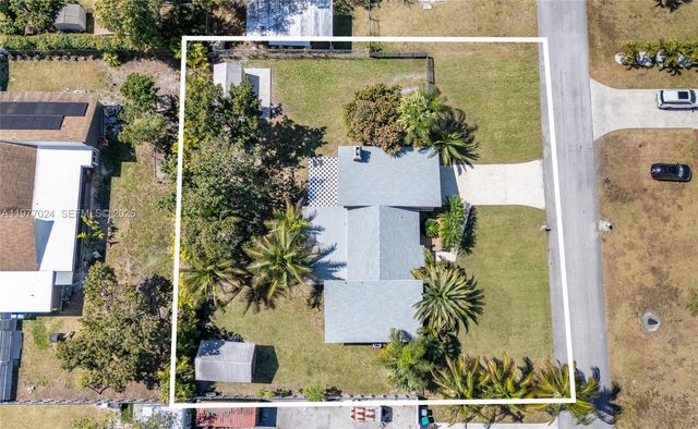 12930 SW 190th St, Miami, FL 33177