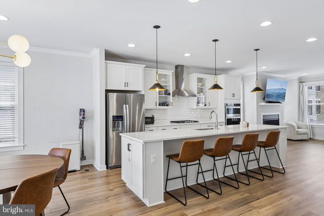 283 WILLIS ST, Fredericksburg, VA 22401