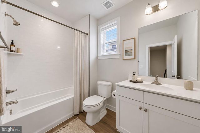 283 WILLIS ST, Fredericksburg, VA 22401