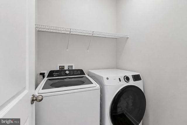 283 WILLIS ST, Fredericksburg, VA 22401