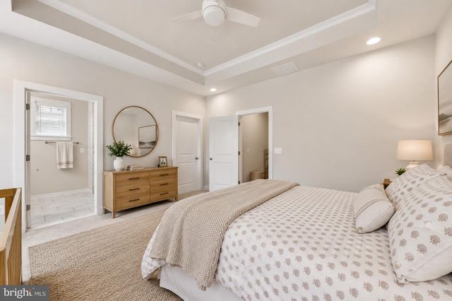 283 WILLIS ST, Fredericksburg, VA 22401