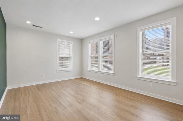 283 WILLIS ST, Fredericksburg, VA 22401