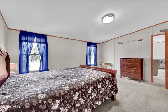 808 Topsail Greens Drive, Hampstead, NC 28443