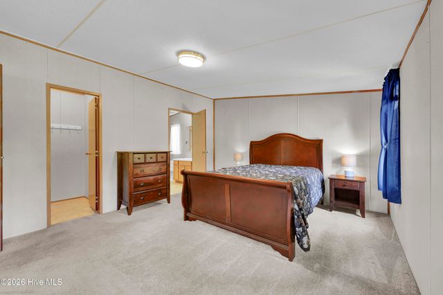 808 Topsail Greens Drive, Hampstead, NC 28443