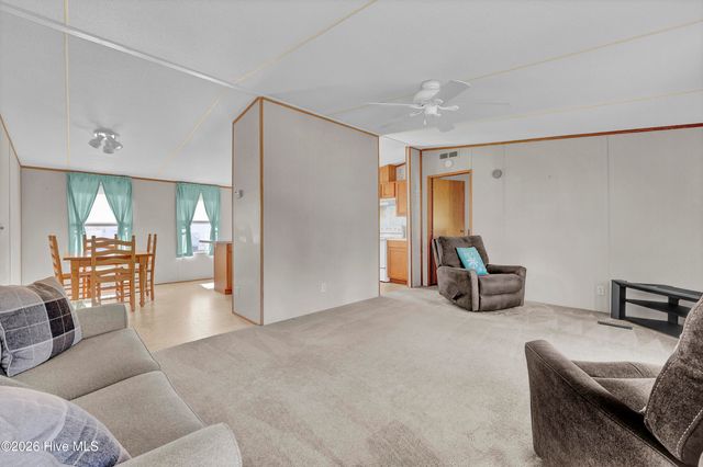 808 Topsail Greens Drive, Hampstead, NC 28443