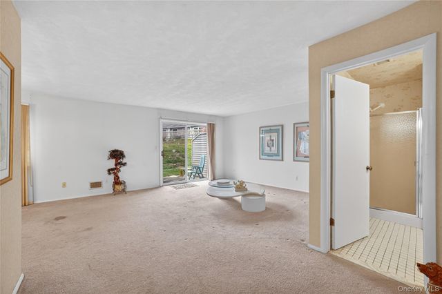 175 B Long Hill Drive, Yorktown Heights, NY 10598