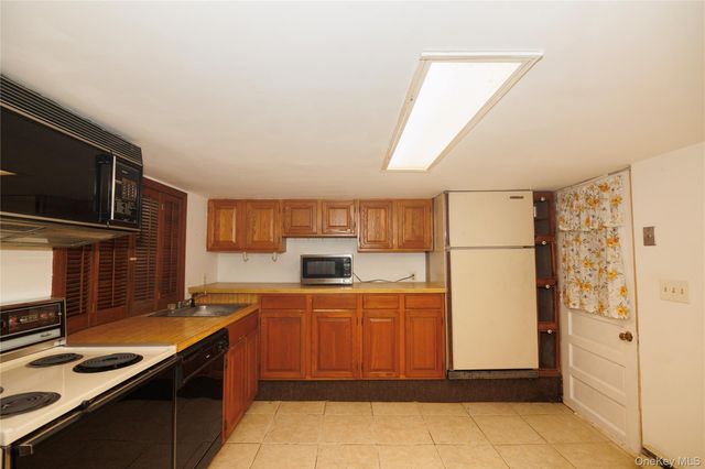 184 Lake Drive, Mahopac, NY 10541