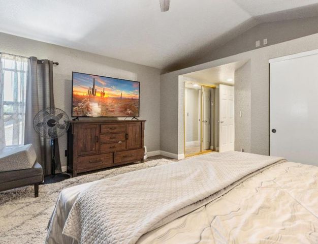 2105 Walnut Tree Dr, Modesto, CA 95355