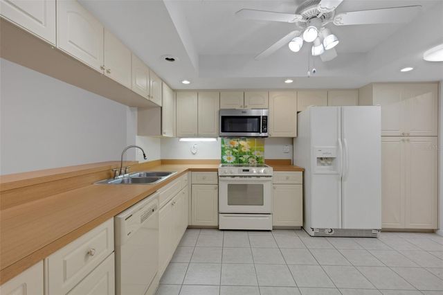 4465 ATWOOD CAY CIRCLE 12, Sarasota, FL 34233