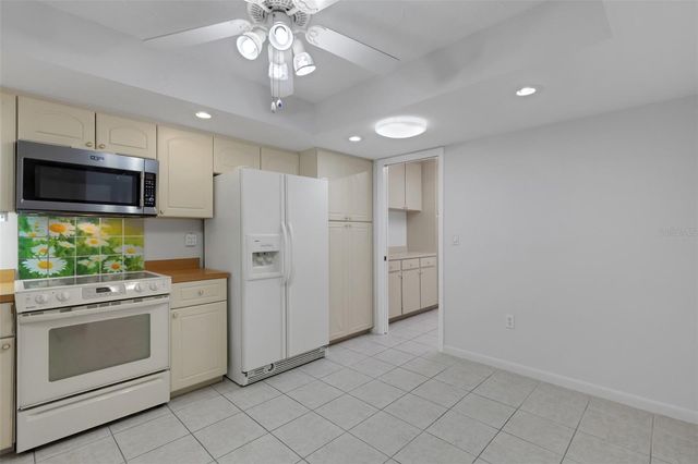 4465 ATWOOD CAY CIRCLE 12, Sarasota, FL 34233