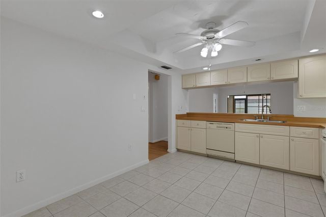 4465 ATWOOD CAY CIRCLE 12, Sarasota, FL 34233