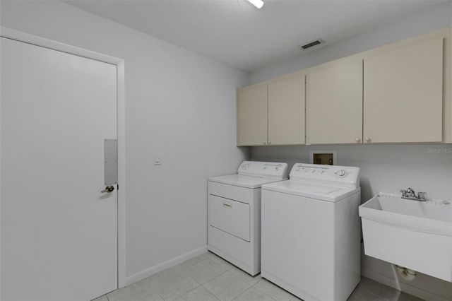 4465 ATWOOD CAY CIRCLE 12, Sarasota, FL 34233