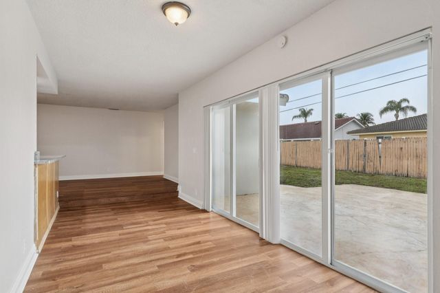 1541 NW 9th St, Boca Raton, FL 33486