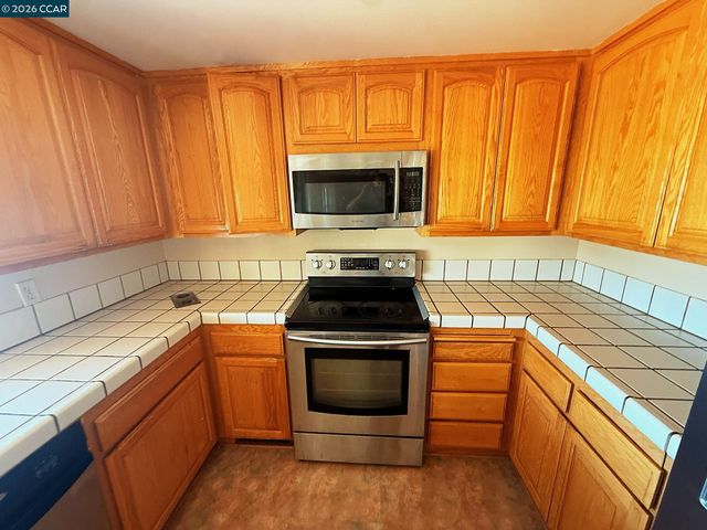 1732 Dolphin Pl, Discovery Bay, CA 94505