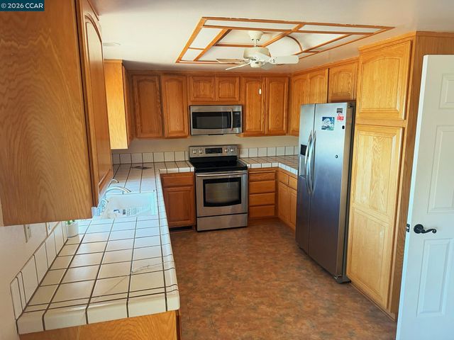1732 Dolphin Pl, Discovery Bay, CA 94505