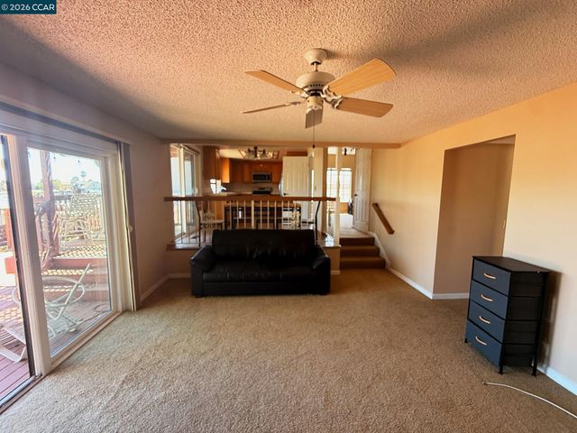 1732 Dolphin Pl, Discovery Bay, CA 94505