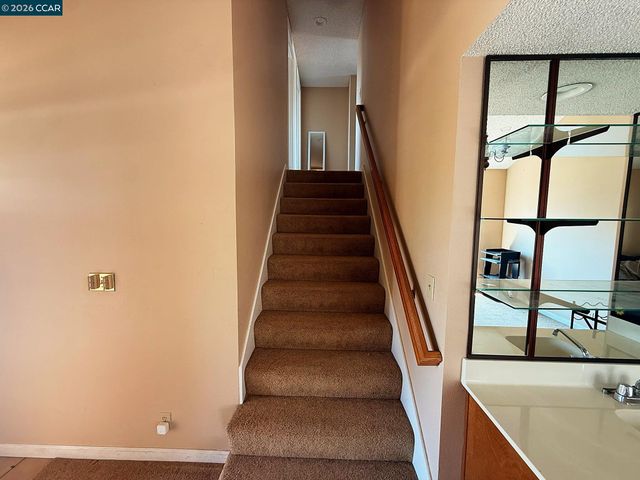 1732 Dolphin Pl, Discovery Bay, CA 94505