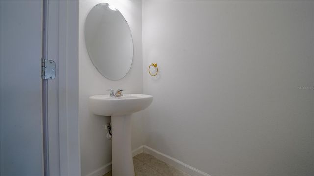 8735 SPORTSMAN LOOP, Groveland, FL 34736