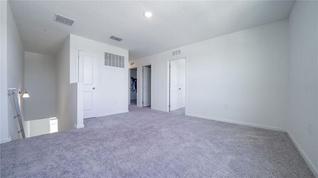 8735 SPORTSMAN LOOP, Groveland, FL 34736