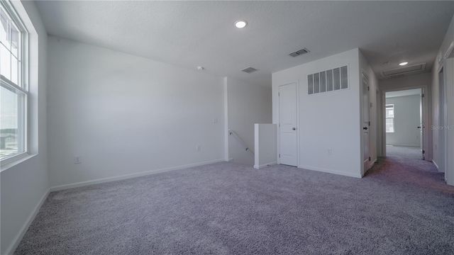 8735 SPORTSMAN LOOP, Groveland, FL 34736