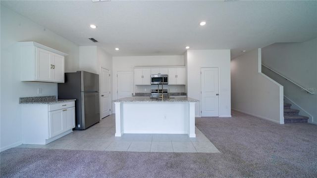 8735 SPORTSMAN LOOP, Groveland, FL 34736