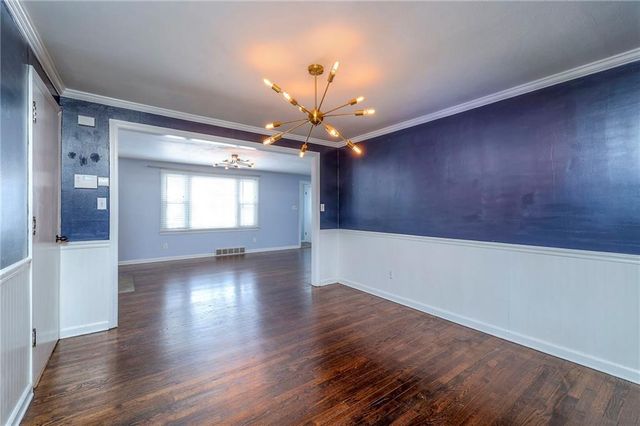 4907 W 70 Terrace, Prairie Village, KS 66208