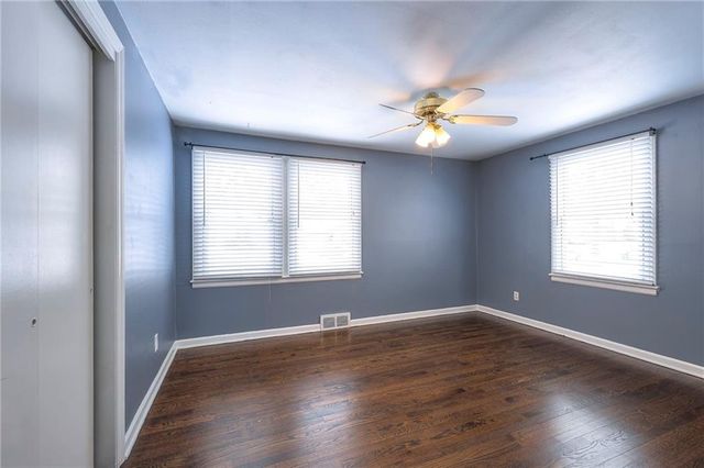 4907 W 70 Terrace, Prairie Village, KS 66208