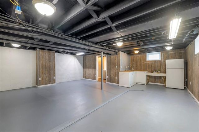 4907 W 70 Terrace, Prairie Village, KS 66208