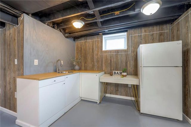 4907 W 70 Terrace, Prairie Village, KS 66208