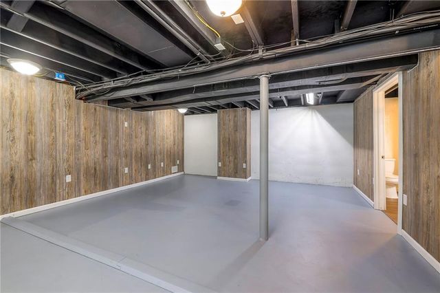 4907 W 70 Terrace, Prairie Village, KS 66208