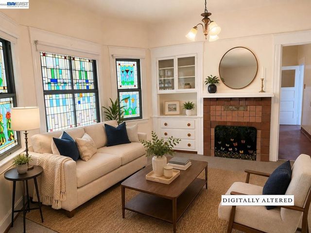 2105 Encinal Ave, Alameda, CA 94501