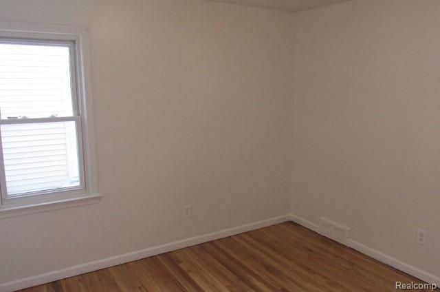 1310 Mill Street, Lincoln Park, MI 48146