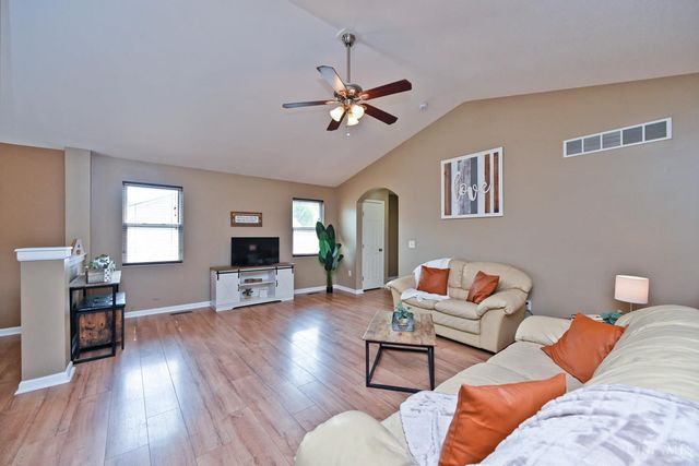 130 Regatta Drive, New Richmond, OH 45157