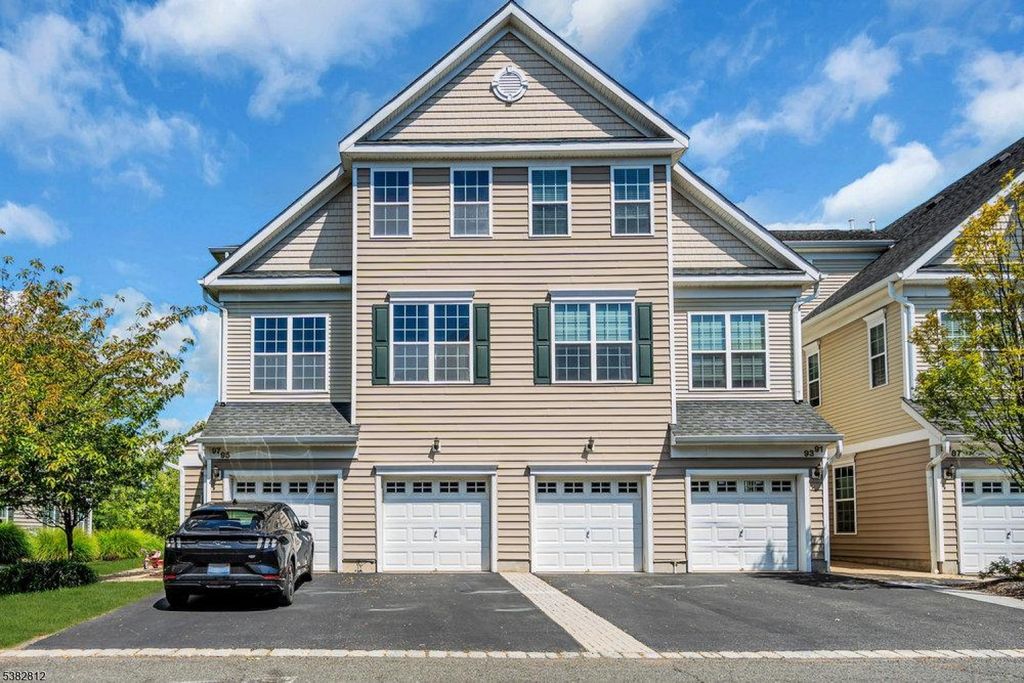 95 Swing Bridge Lane, South Bound Brook Boro, NJ 08880