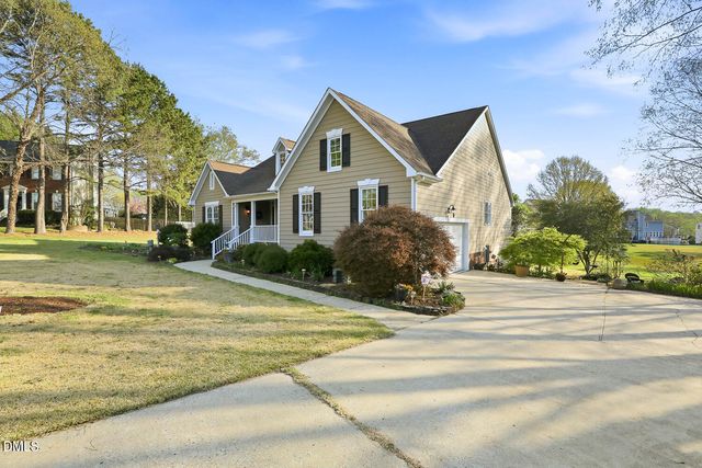 2808 Doves Nest Court, Fuquay Varina, NC 27526