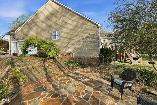 2808 Doves Nest Court, Fuquay Varina, NC 27526