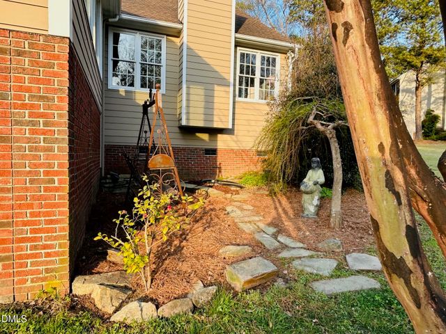 2808 Doves Nest Court, Fuquay Varina, NC 27526