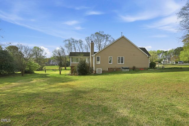 2808 Doves Nest Court, Fuquay Varina, NC 27526