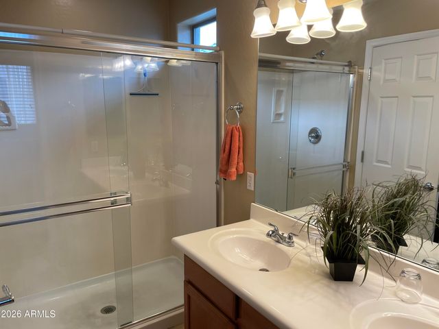 1940 W FARIA Lane, Phoenix, AZ 85023