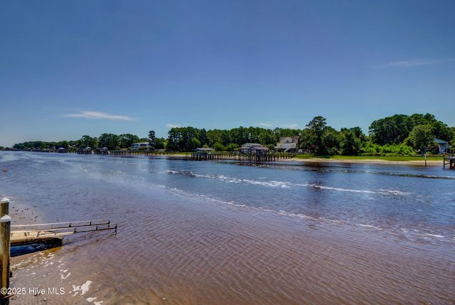 3807 Ridge Crest Drive, Southport, NC 28461
