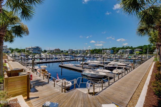 3807 Ridge Crest Drive, Southport, NC 28461