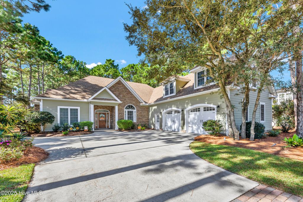 3807 Ridge Crest Drive, Southport, NC 28461