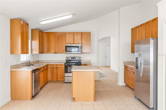 2989 WHITE CEDAR CIRCLE, Kissimmee, FL 34741